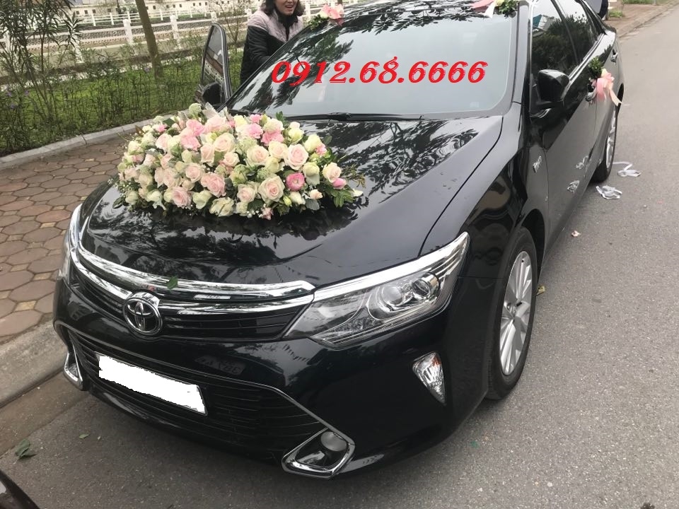 Thuê xe hoa camry 2.5 giá rẻ tại quận đống đa hà nội - cho thuê xe cưới 0912686666